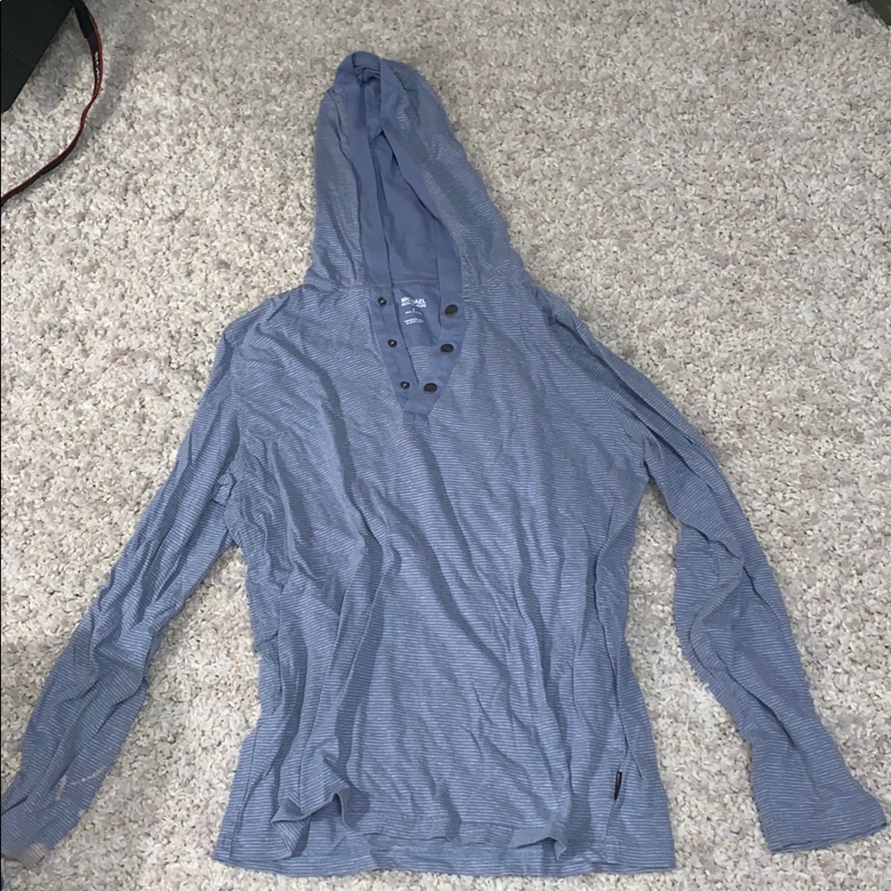 Long sleeve with hoodie
